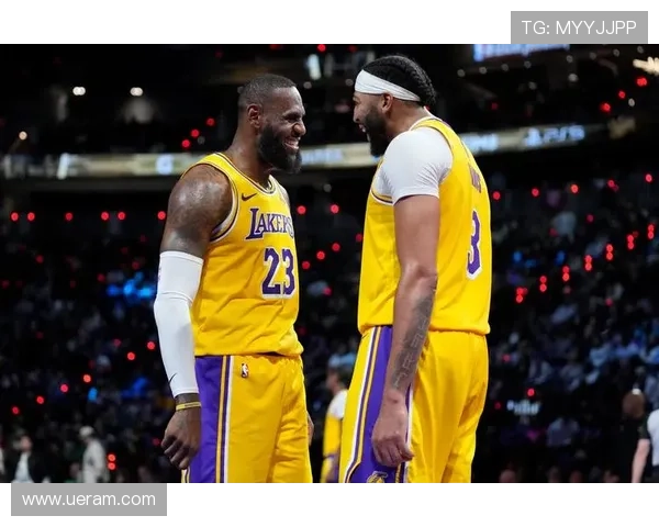 NBA最新动态:詹姆斯领衔湖人连胜波动 东契奇三双助力独行侠逆袭 NBA最新动态:詹姆斯领衔湖人连胜波动 东契奇三双助力独行侠逆袭