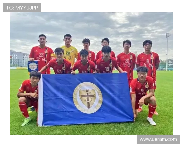 中国足球联赛迎来新赛季 热门球队备战激烈争夺冠军荣耀 中国足球联赛迎来新赛季 热门球队备战激烈争夺冠军荣耀